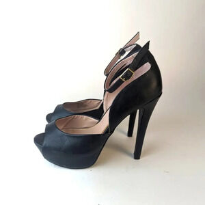 Betsey Johnson Platform Stilleto Heels  / 7